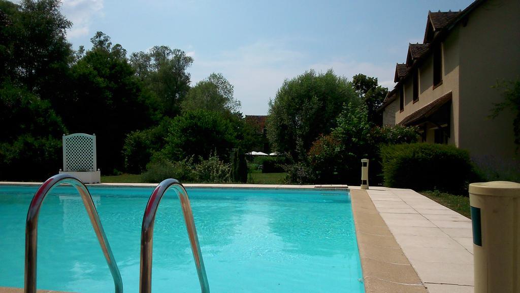 Hotel & Restaurant Le Moulin De Chameron, The Originals Relais Bannegon Buitenkant foto